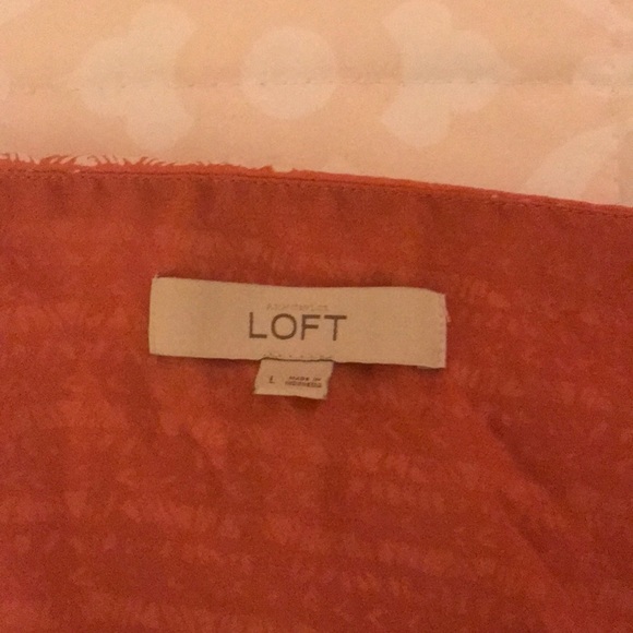 Ann Taylor LOFT sleeveless blouse - Picture 2 of 6